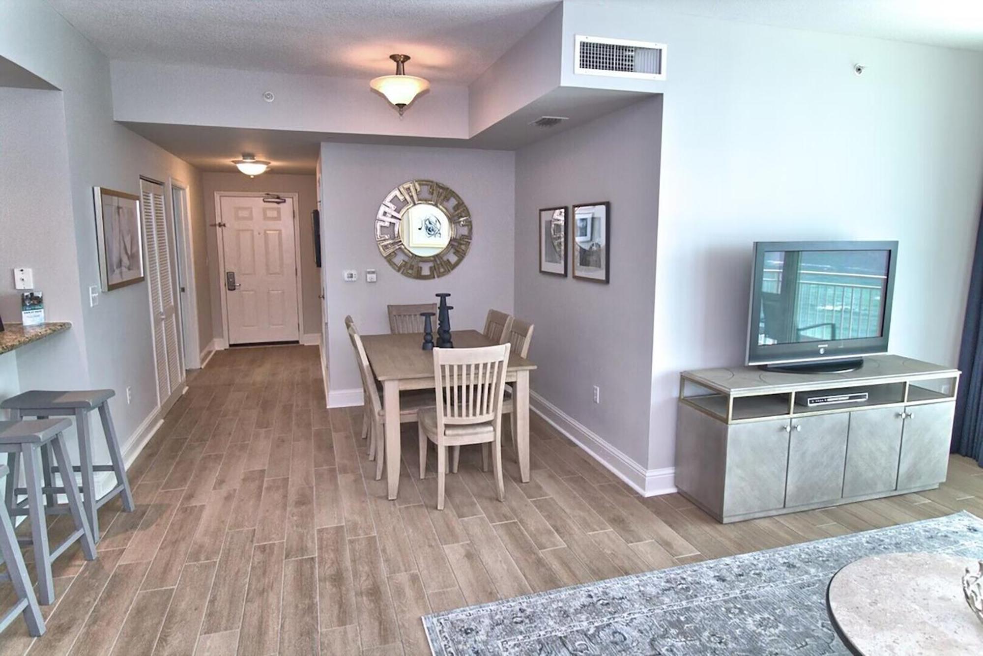 Apartment Aqua 1111 By Emerald Coast Retreats Panama City Beach